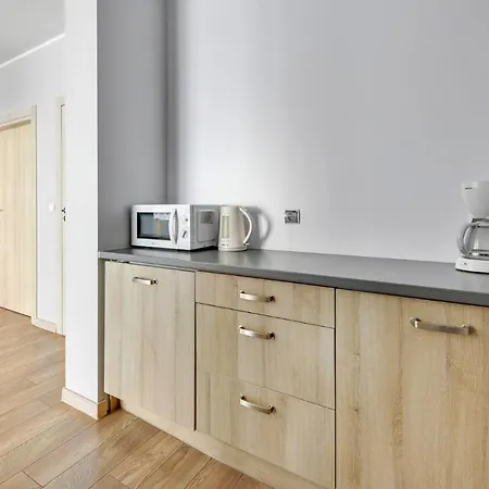 Grand - Davos Szafarnia River View