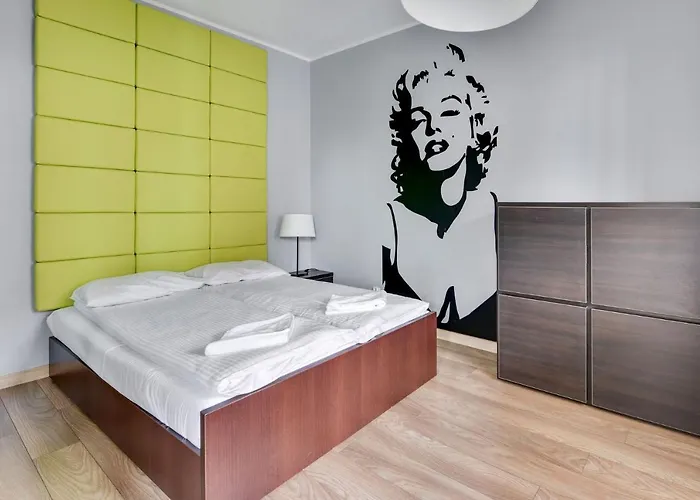 Grand - Davos Szafarnia River View *